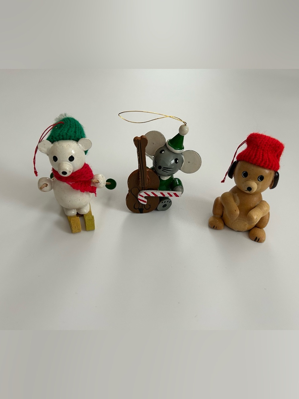 Vintage R Dakin & Co Wood Christmas Ornaments
Lot Of 3
Bear
Mouse
Dog
1979 1980
